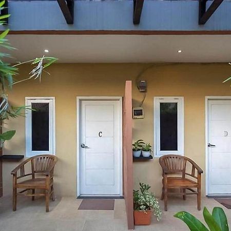 Reddoorz Near Rs Mitra Keluarga Depok Hotell Exteriör bild