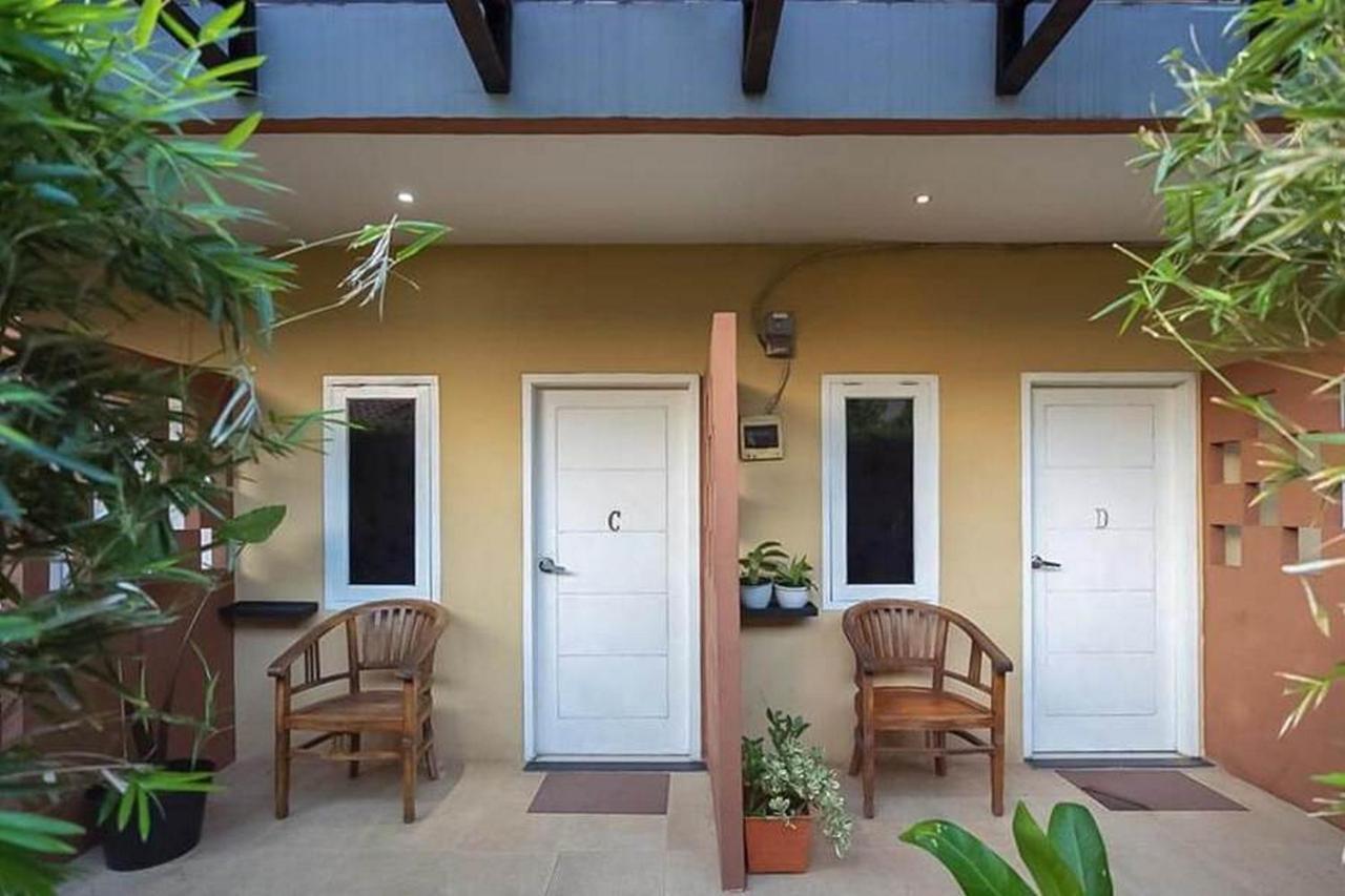 Reddoorz Near Rs Mitra Keluarga Depok Hotell Exteriör bild