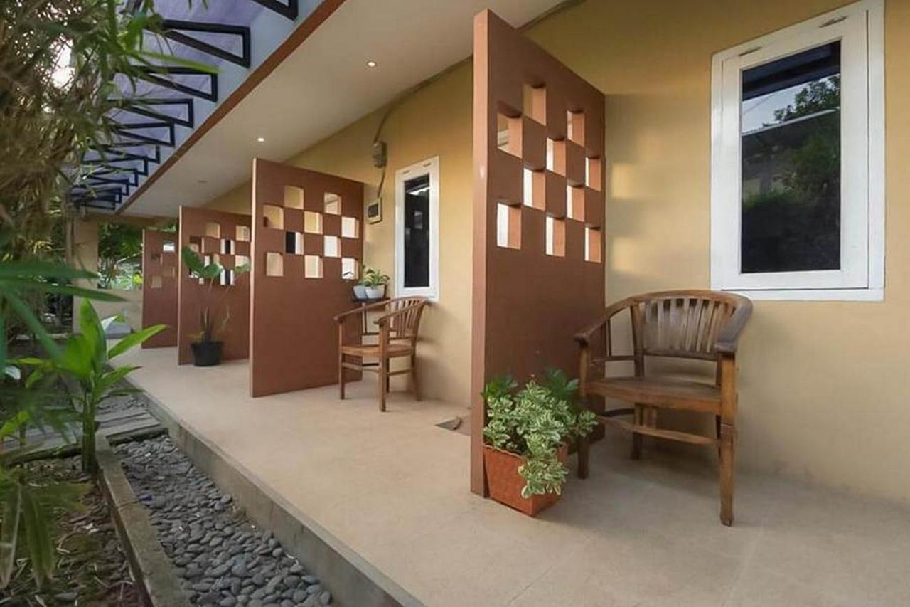 Reddoorz Near Rs Mitra Keluarga Depok Hotell Exteriör bild