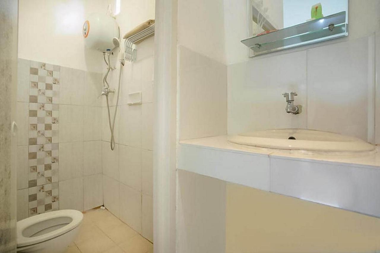 Reddoorz Near Rs Mitra Keluarga Depok Hotell Exteriör bild